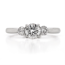  Diamond Designs White 14 Karat Gold 3 Stone Diamond Engagement Ring Size 6.75 *